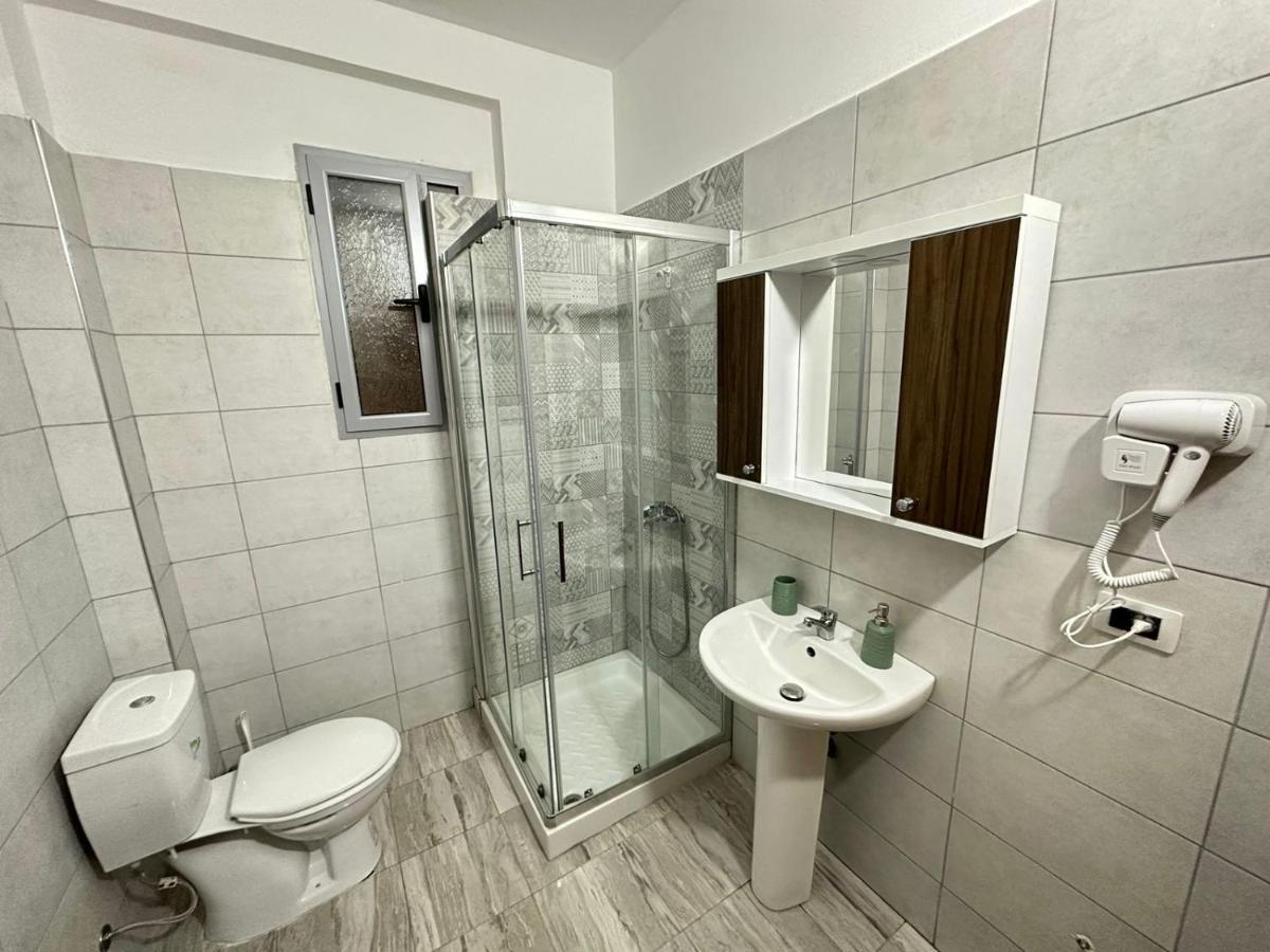 Trea Accomodations - Despacito Port Side Vlore Luaran gambar