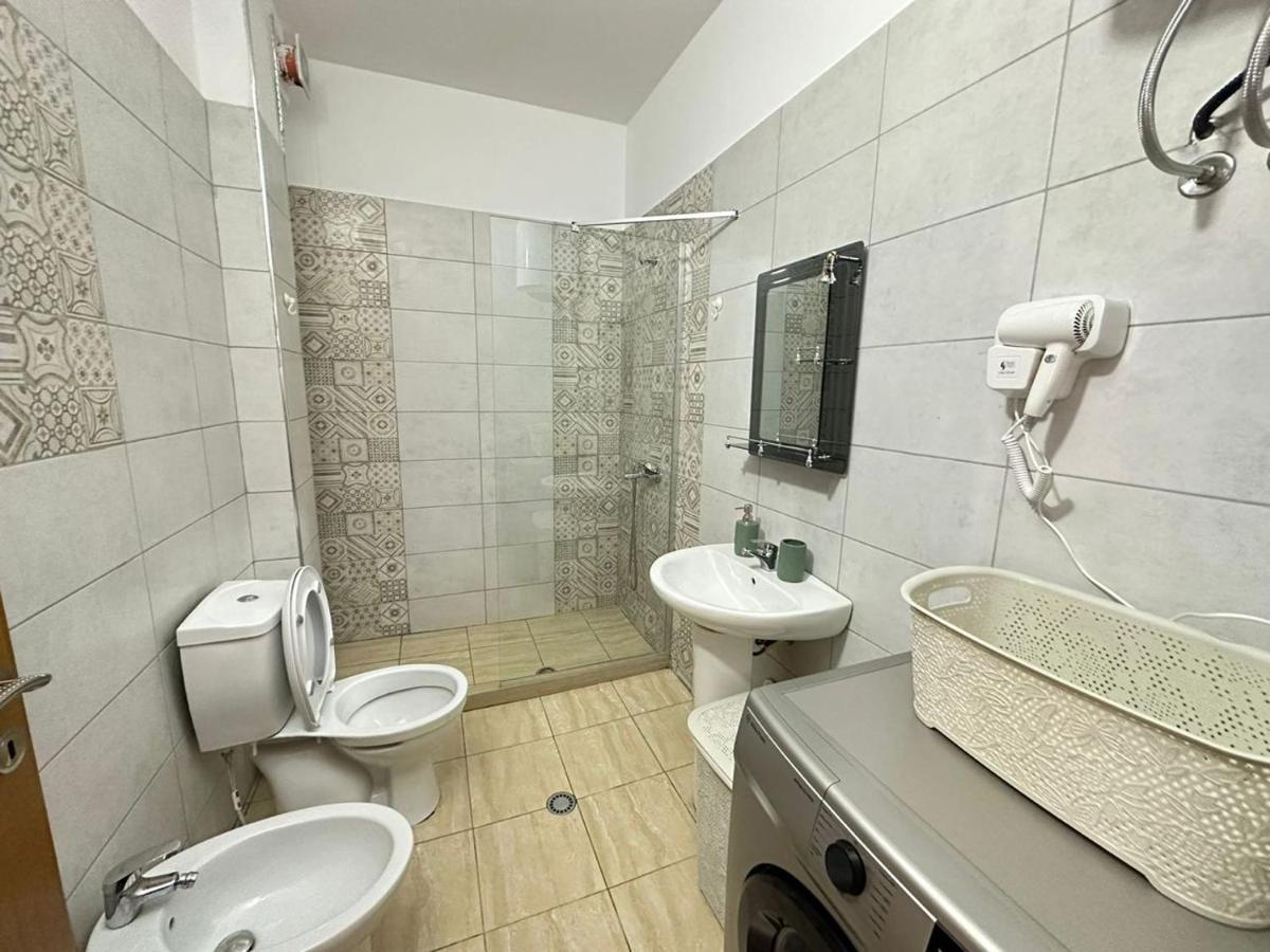 Trea Accomodations - Despacito Port Side Vlore Luaran gambar
